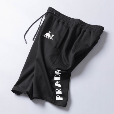 Prada 2019 Mens Milano Logo Casual Training Half Pants - 프라다 남성 로고 캐쥬얼 트레이닝 반바지 Pra0650x.Size(m - 2xl).블랙