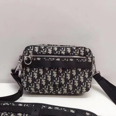 Dior 2019 Oblique Camera Shoulder Bag,21CM - 디올 2019 오블리크 남여공용 카메라 숄더백  DIOB0263,21CM,블랙