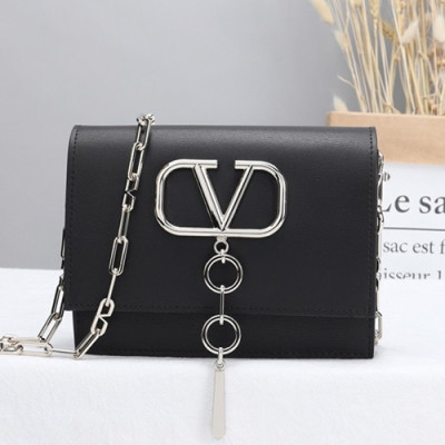 Valentino 2019 Vcase Leather Chain Shoudler Bag,17.5/22CM - 발렌티노 2019 Vcase 여성용 레더 체인 숄더백 ,VTB0587,17.5/22CM,블랙