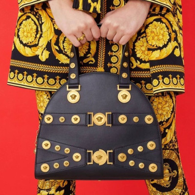 Versace 2019 Tribute Leather Tote Shoulder Bag,22/31CM - 베르사체 2019 트리뷰트 여성용 레더 토트 숄더백 ,VERB0059,22/31CM,블랙