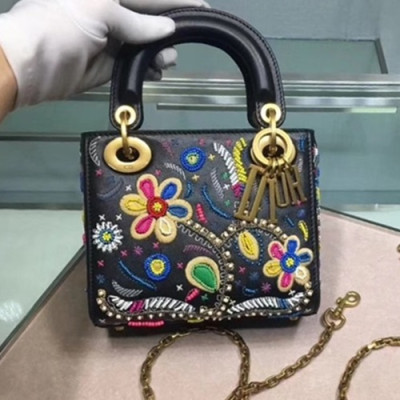 Dior 2019 Lady Dior Tote Shoulder Bag,17CM - 디올 2019 레이디 디올 토트 숄더백 DIOB0362,17CM,블랙(금장)