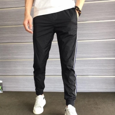 Prada 2019 Mens Casual Training Pants - 프라다 남성 캐주얼 트레이닝 팬츠 Prapa0040.Size(29 - 38).블랙
