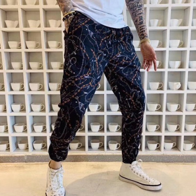 Louis vuitton 2019 Mens Initial Logo Casual Print Training Pants - 루이비통 남성 이니셜 로고 캐쥬얼 프린트 트레이닝 바지 Loupa0028.Size(m - 3xl).블랙