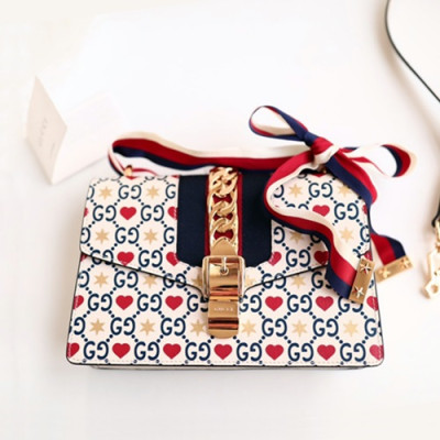 Gucci 2019 Sylvie Leather Shoulder Bag,25.5CM - 구찌 2019 실비 레더 숄더백 524405,GUB0692,25.5CM,화이트
