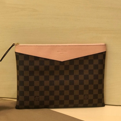 Louis Vuitton 2019 Daily Pouch Clutch Bag,29.5cm- 루이비통 2019 데일리 파우치 클러치백,M62048,LOUB1624,29.5cm,브라운+핑크