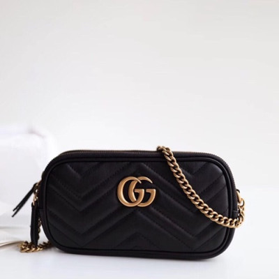 Gucci 2019 Marmont Matlase Leather Camera Shoulder Bag,19CM - 구찌 2019 마몬트 마틀라세 레더 카메라 숄더백 546581,GUB0809,19cm,블랙