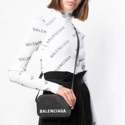 Balenciaga 2019 Leather Ville Camera Shoulder Bag,18cm - 발렌시아가 2019 레더 빌 카메라 숄더백,BGB0447,18cm,블랙