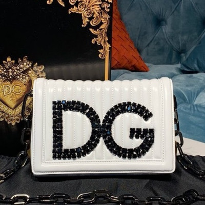 Dolce&Gabbana 2019 Leather Chain Cross Bag ,21CM - 돌체 앤 가바나 2019 레더 여성용 체인 크로스백 DGB0068,21cm,화이트