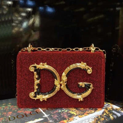 Dolce&Gabbana 2019 Chain Cross Bag ,21CM - 돌체 앤 가바나 2019 여성용 체인 크로스백 DGB0078,21cm,레드