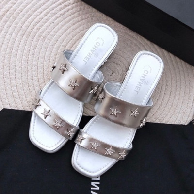 Chanel 2019 Ladies Leather Slipper - 샤넬 2019 여성용 레더 슬리퍼 CHAS0012.Size(220 - 245).실버