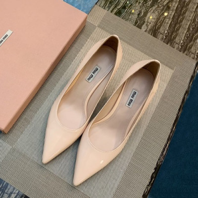 Miumiu 2019 Ladies Leather Middle-heel Pumps - 미우미우 2019 여성용 레더 미들힐 펌프스 MIUS0018.Size(220 - 250).베이지