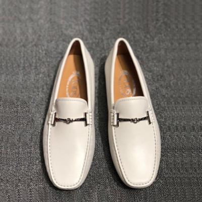 Tod's 2019 Mens Leather Loafer - 토즈 2019 남성용 레더 로퍼 TODS0007.Size(245 - 265).화이트