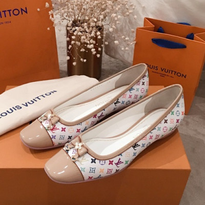 Louis Vuitton 2019 Ladies Flat Shoes - 루이비통 2019 여성용 플랫 슈즈 LOUS0193.Size(225 - 250).화이트