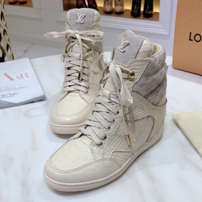 Louis vuitton 2019 Ladies Leather Wedge Sneakers  - 루이비통 2019 여성용 레더 웨지 스니커즈 LOUS0225,Size(225 - 250).화이트