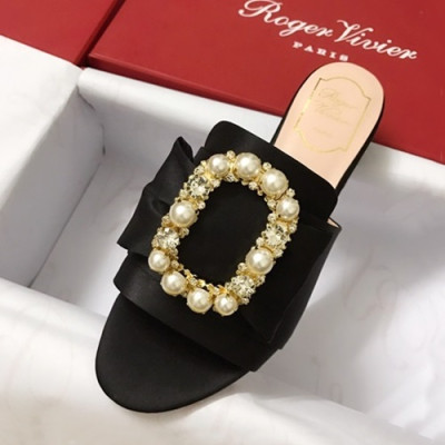 Roger Vivier 2019 Ladies Silk Middle-heel Slipper - 로저비비에 2019 여성용 실크 미들힐 슬리퍼 RVS0124.Size(225 - 245).블랙