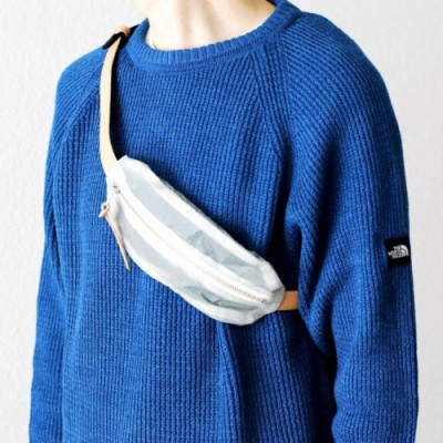 [매장판]The North Face 2019 Mens Logo Crew-neck Sweater - 노스페이스 2019 남성 로고 크루넥 스웨터 Nor0048x.Size(m - xl).블루