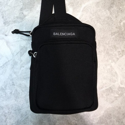 Balenciaga 2019 Canvas Hip Sack Belt Bag,18.5CM - 발렌시아가 2019 남여공용 캔버스 힙색 벨트백,BGB0465,18.5CM,블랙