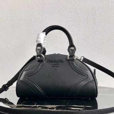 Prada 2019  Leather Tote Shoulder Bag,27cm - 프라다 2019 여성용 레더 토트 숄더백 ,1BD071-1,27cm,블랙