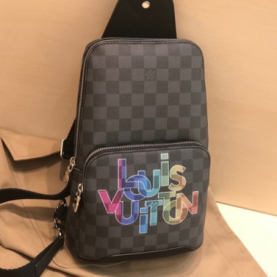 Louis Vuitton 2019 Avenue Mens Hip Sack,31cm - 루이비통 2019 에비뉴 남성용 범백 힙색, M41719,LOUB1748,31cm,블랙