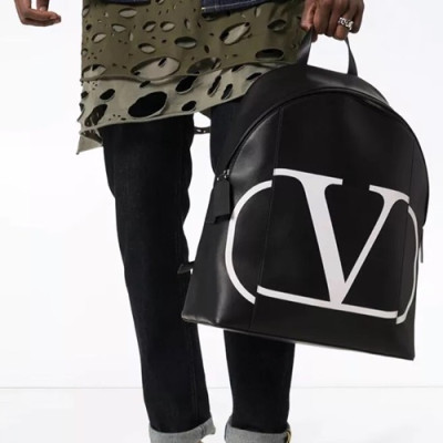 Valentino 2019 Leather Back Pack ,42CM - 발렌티노 2019 레더 남여공용 백팩,VTB0893,42CM,블랙