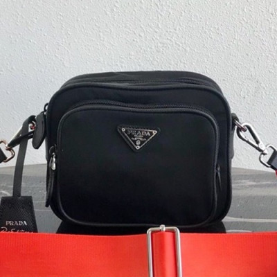 Prada 2019 Camera Nylon Shoulder Bag,14.5cm - 프라다 2019 카메라 남여공용 나일론 숄더백 ,PRAB0106,14.5cm,블랙