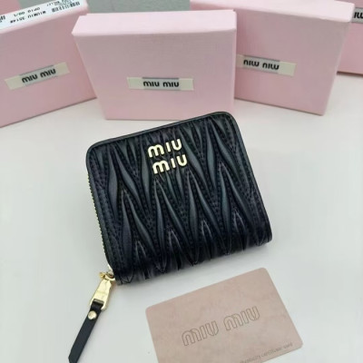 MiuMiu 2023 Leather Wallet  - 미우미우 2023 레더 여성용 반지갑 MIUW0001,블랙