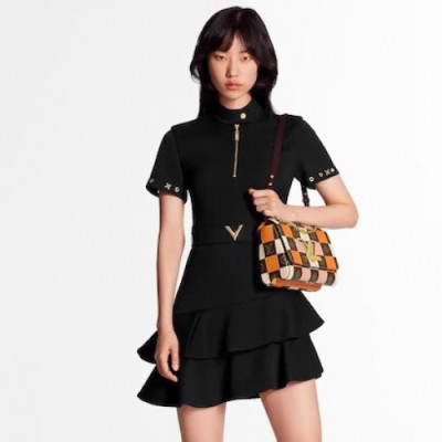 [루이비통]Louis vuitton 2019 Ladies Trendy One-pieces - 루이비통 2019 여성 트렌디 원피스 Lou01520x.Size(s - l).블랙