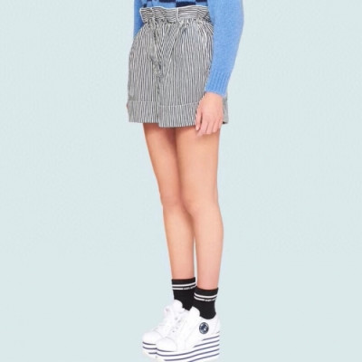 [미우미우]Miumiu 2020 Ladies Casual Cotton Half-pants - 미우미우 2020 여성 캐쥬얼 코튼 반바지 Miu0186x.Size(s - l).블랙