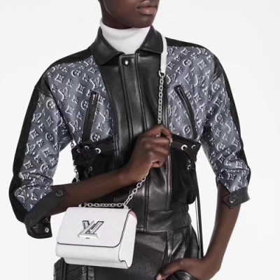 Louis Vuitton 2020 Leather Twist Mini Shouder Bag,15.5cm - 루이비통 2020 레더 트위스트 미니 숄더백 ,M56120,LOUB1981,15.5cm,화이트