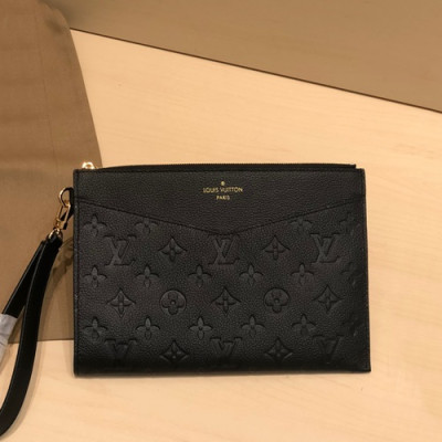 Louis Vuitton 2020 Melanie Pochette Leather Clutch Bag,23cm- 루이비통 2020 포쉐트 멜라니 레더 클러치백,M68705,LOUB1986,23cm,블랙