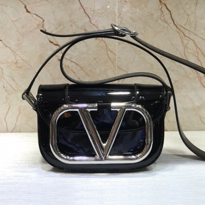 Valentino 2020 Leather Garavani Shoudler Cross Bag,18CM - 발렌티노 2020 가라바니 숄더 크로스백,VTB0979,18CM,블랙