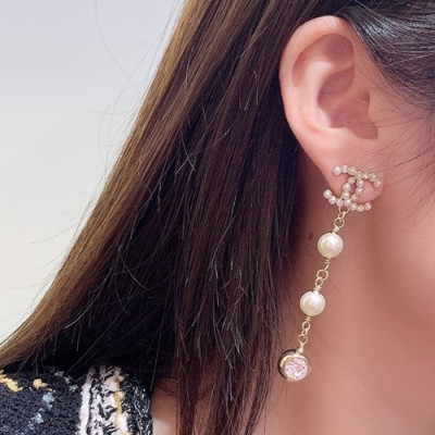 Chanel 2020 Ladies Earring  - 샤넬 2020 여성용 이어링 ACC0050.(옐로우골드)