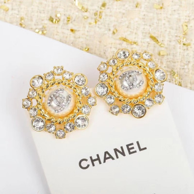 Chanel 2023 Ladies Earring  - 샤넬 2023 여성용 이어링 ACC0109.(옐로우골드)