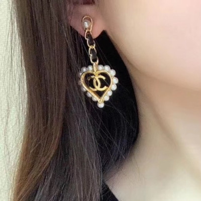 Chanel 2020 Ladies Earring  - 샤넬 2020 여성용 이어링 ACC0314.(옐로우골드)