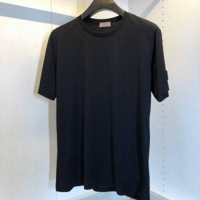 [디올]Dior 2020 Mens Casual Crew-neck Short Sleeved Tshirts - 디올 2020 남성 캐쥬얼 크루넥 반팔티 Dio0642x.Size(m - 3xl).블랙