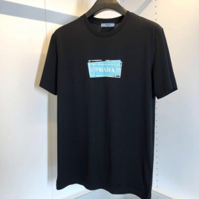 [프라다]Prada 2020 Mens Basic Logo Silket Short Sleeved Tshirts  - 프라다 2020 남성 베이직 로고 실켓 반팔티 Pra01060x.Size(s - 2xl).블랙