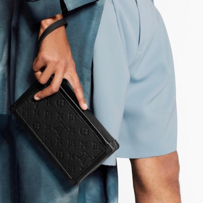 Louis Vuitton 2020 Soft Trunk Clutch Bag,22cm - 루이비통 2020 소프트 트렁크 남여공용 클러치백 M68986,LOUB2121,22cm,블랙