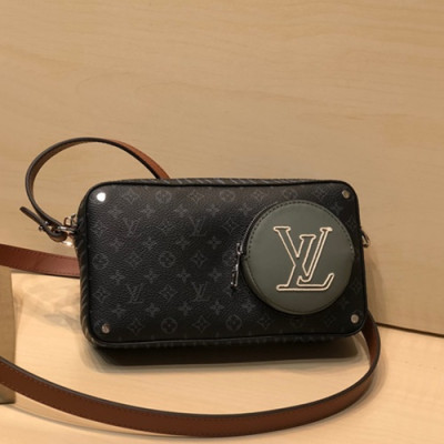 Louis Vuitton 2020 Shouder Bag,22cm - 루이비통 2020 여성용 숄더백 ,M68688,LOUB2179,22cm,블랙