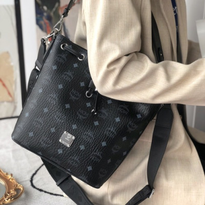 MCM 2020 Ladies Visetos Bucket Shoulder Bag,26cm - 엠씨엠 2020 여성용 비세토스 버킷 숄더백 MCMB0462, 26cm,블랙