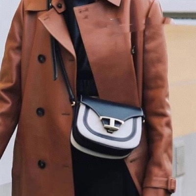 Tod's 2020 Leather Shoulder Bag,18cm - 토즈 2020 여성용 레더 숄더백,TODB0031,18cm,블랙