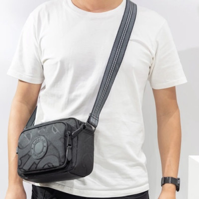 Burberry 2020 Messenger Shoulder Bag ,23CM - 버버리 2020 남성용 메신저 숄더백,BURB0500,23cm,블랙