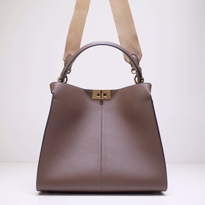 Fendi 2020 Leather Tote Shoulder Bag ,30CM - 펜디 2020 레더 여성용 토트 숄더백  FENB0556,30CM,브라운