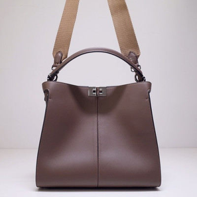 Fendi 2020 Leather Tote Shoulder Bag ,30CM - 펜디 2020 레더 여성용 토트 숄더백  FENB0562,30CM,브라운