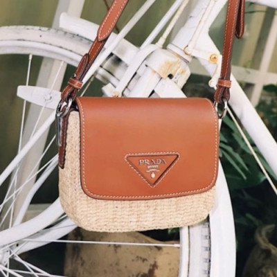 Prada 2020 Leather Shoulder Bag,20CM - 프라다 2020 여성용 레더 숄더백,1BD043-1,20cm,베이지브라운