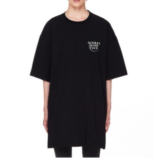 [베트멍]Vetements 2020 Mm/Wm Printing Logo Cotton Short Sleeved Oversize Tshirts - 베트멍 2020 남/녀 프린팅 로고 코튼 오버사이즈 반팔티 Vet0094x.Size(xs - l).블랙