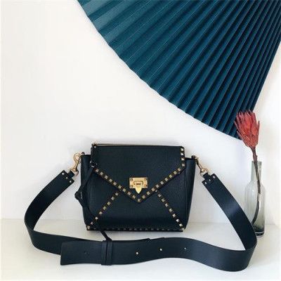 [발렌티노] Valentino Leather Garavani Rockstud Hype Shoulder Bag 26cm - 발렌티노 가라바니 락스터드 숄더백 VTB1031, 26cm, 블랙