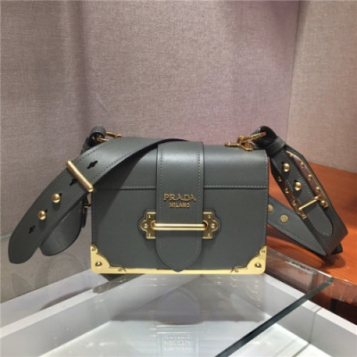 [프라다] Prada 2020 Women's Leather Shoulder Bag,19cm - 프라다 2020 여성용 레더 숄더백,19cm,PRAB0247,올리브