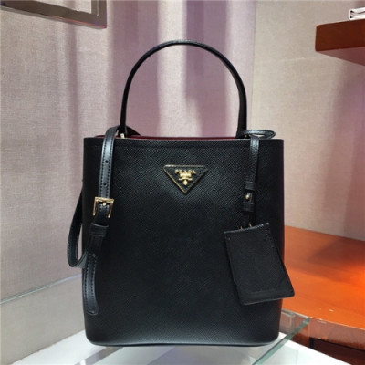 Prada 2020 Women's Leather Shoulder Bag,22cm - 프라다 2020 여성용 레더 숄더백,22cm,PRAB0297,블랙