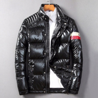 [몽클레어]Moncler 2021 Mens Patch Logo Modern Duck Down Padding - 몽클레어 2021 남성 패치 로고 모던 덕다운 패딩 Moc02136x.Size(m - 3xl).블랙