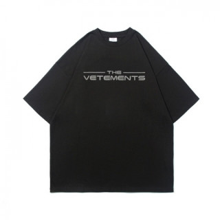 [베트멍]Vetements 2021 Mm/Wm Printing Logo Cotton Short Sleeved Oversize Tshirts - 베트멍 2021 남/녀 프린팅 로고 코튼 오버사이즈 반팔티 Vet0124x.Size(xs - l).블랙